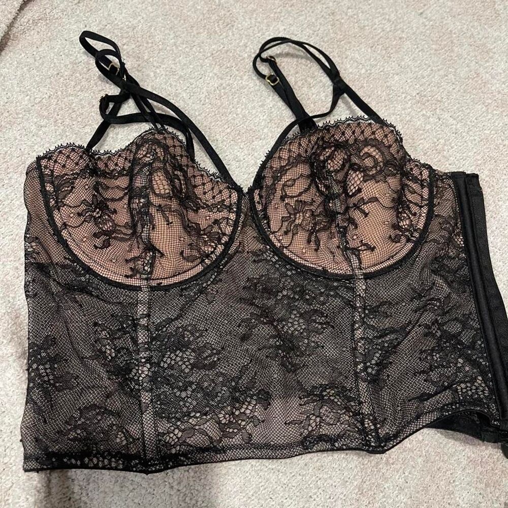 Victoria’s Secret Women's Black Corset - Picture 1 of 4